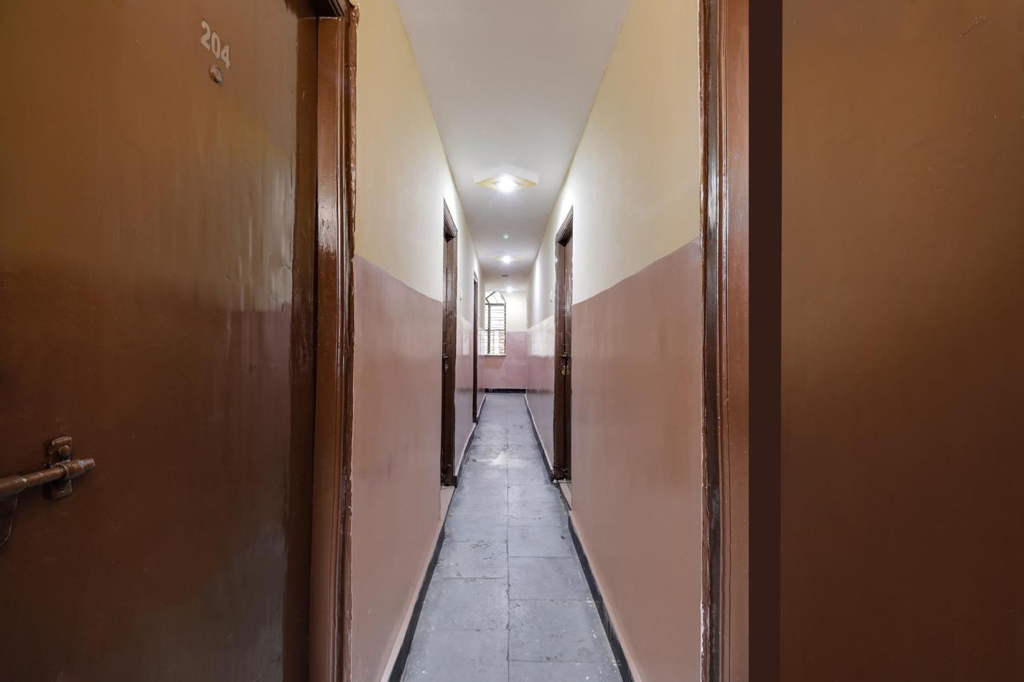 Spot On Hotel Sai Ashirwad Residency Hyderabad Eksteriør billede